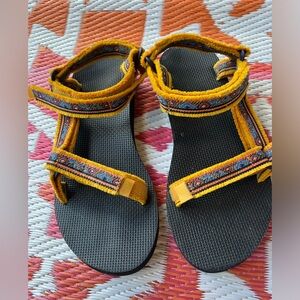 Women’s Tevas, Size 9